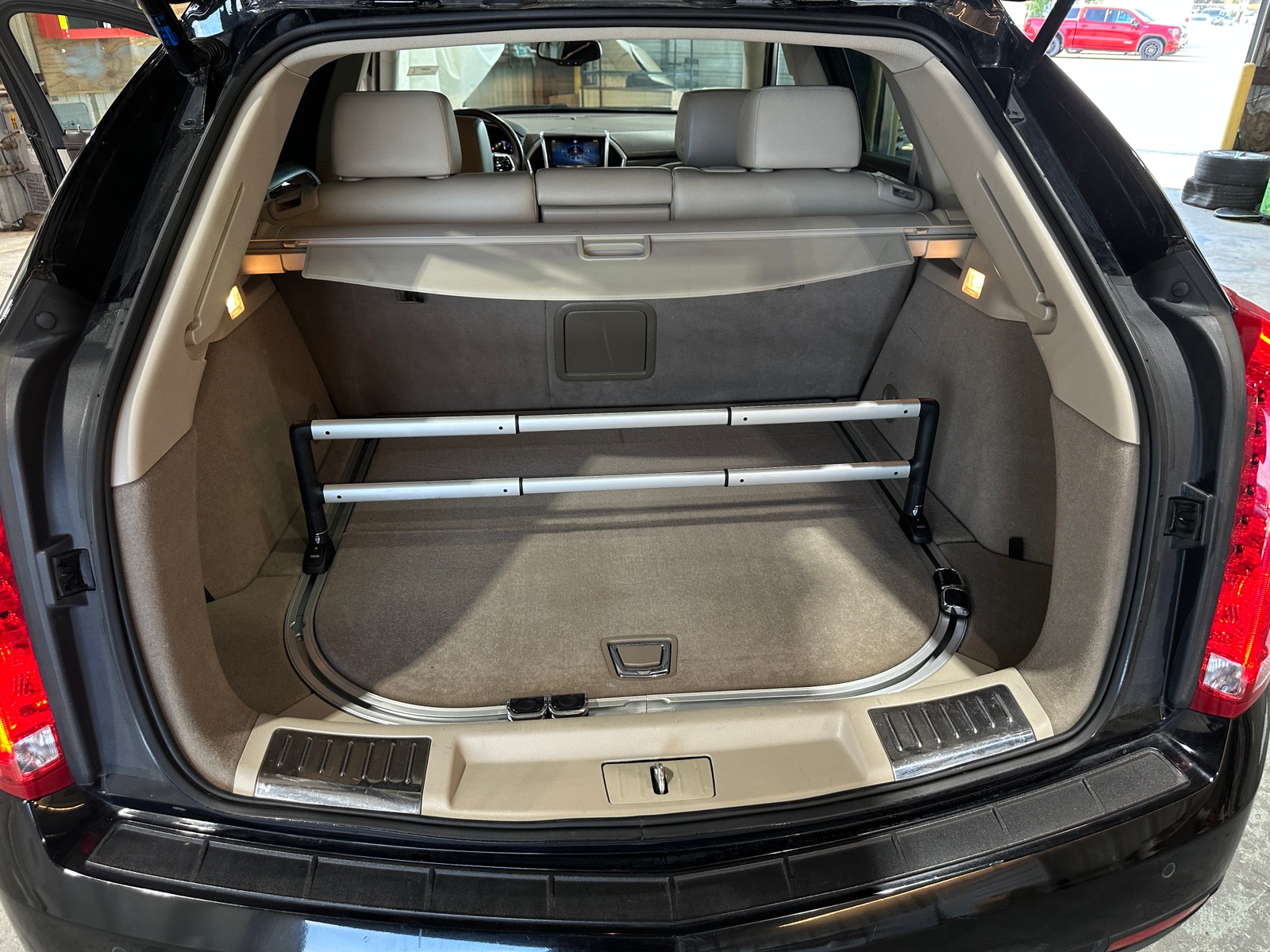 Thumbnail: 2014 Cadillac SRX - 6