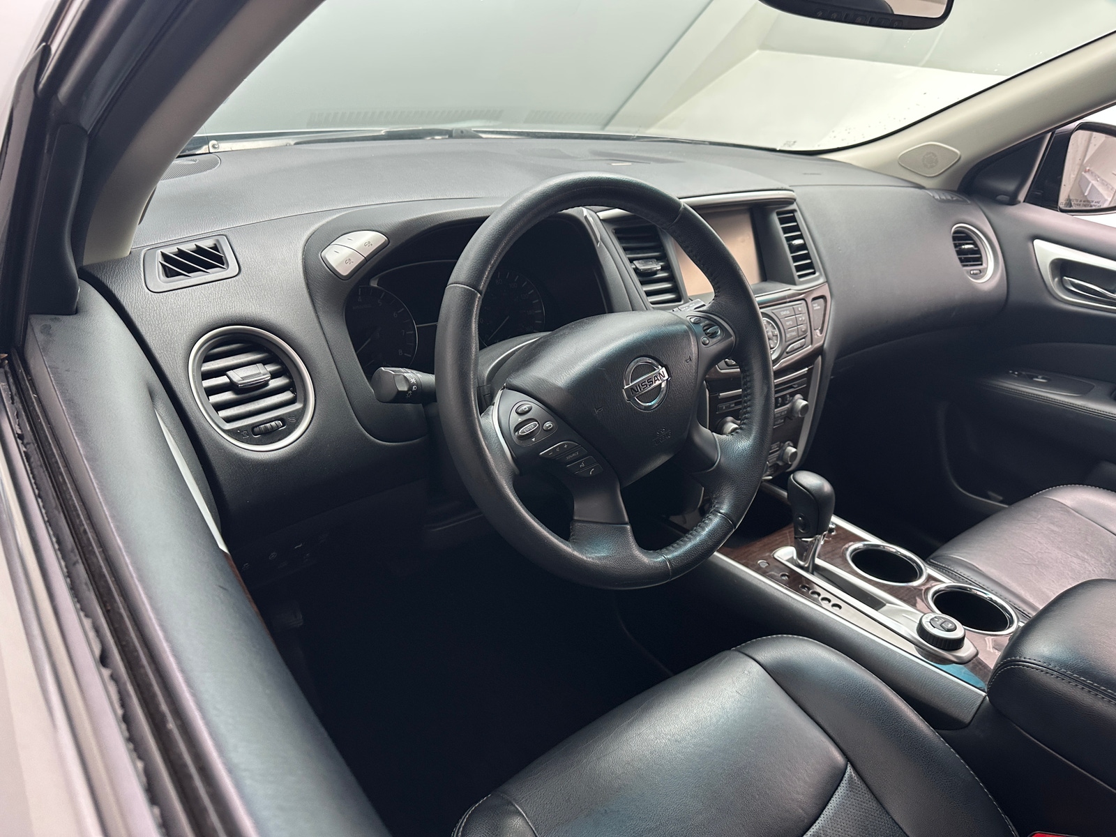 Thumbnail: 2016 Nissan Pathfinder - 2