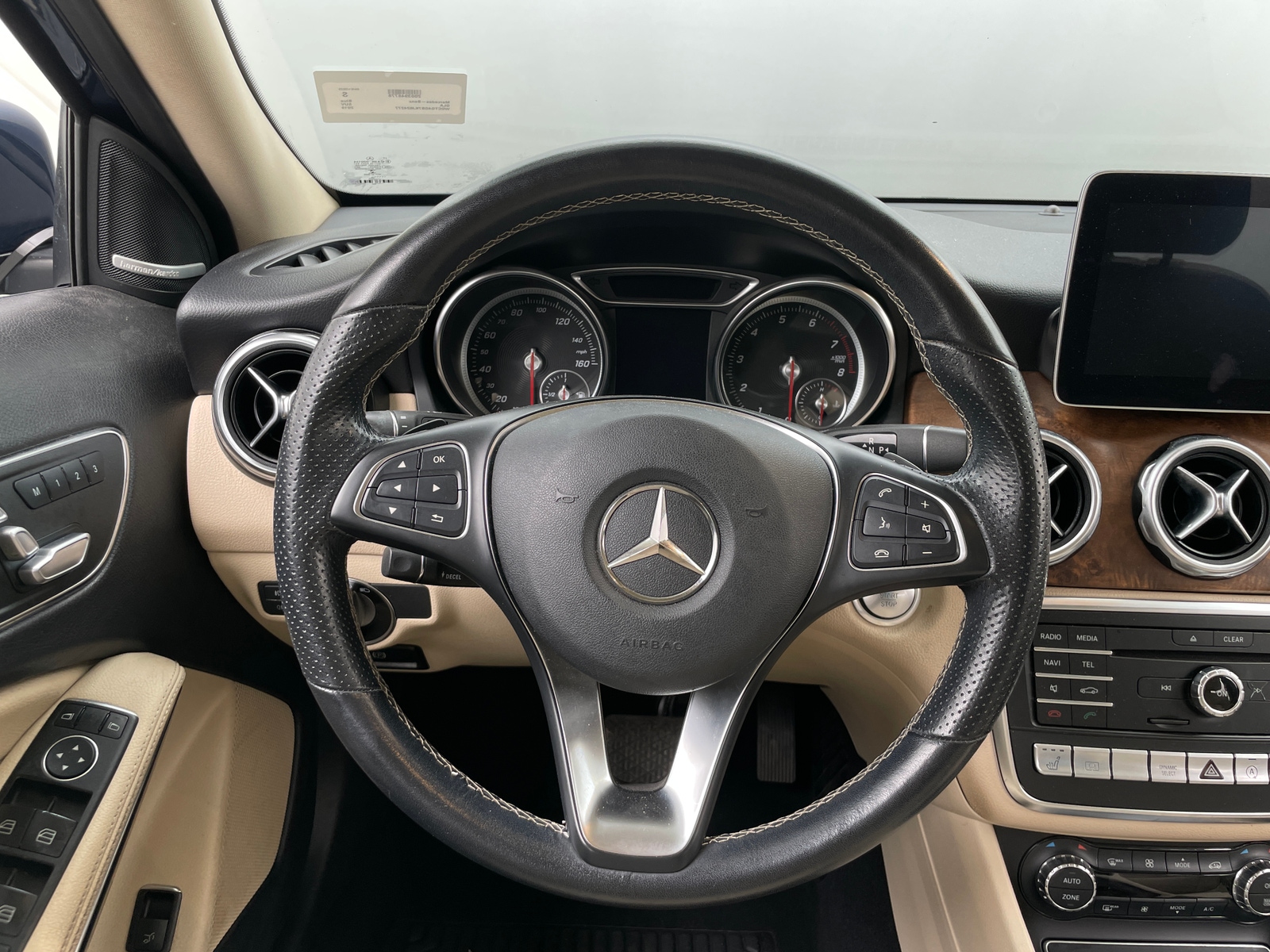 Thumbnail: 2019 Mercedes-Benz GLA - 4