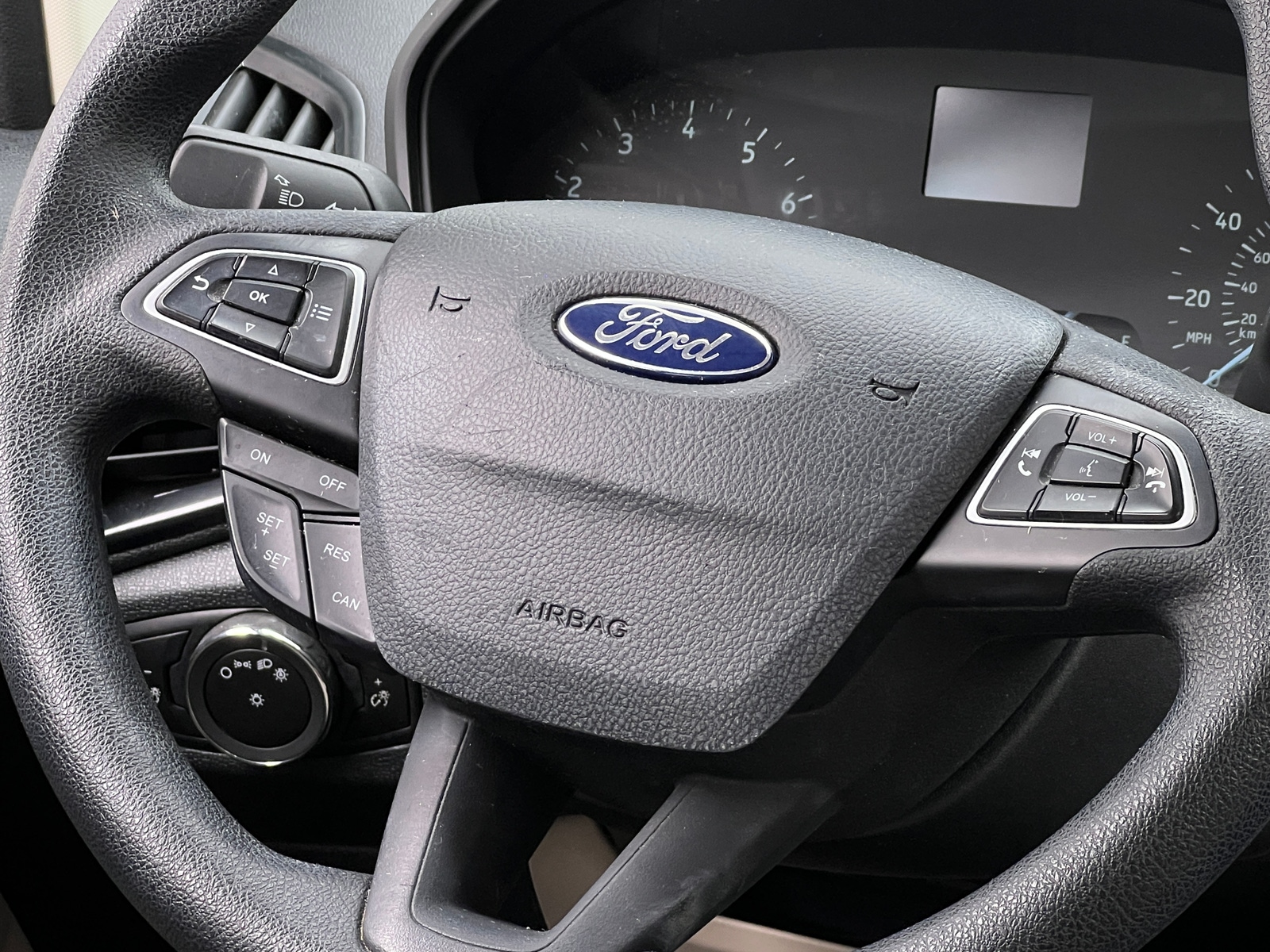 Thumbnail: 2018 Ford EcoSport - 5
