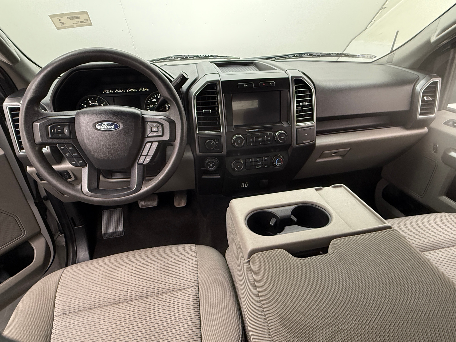Thumbnail: 2020 Ford Econoline - 3
