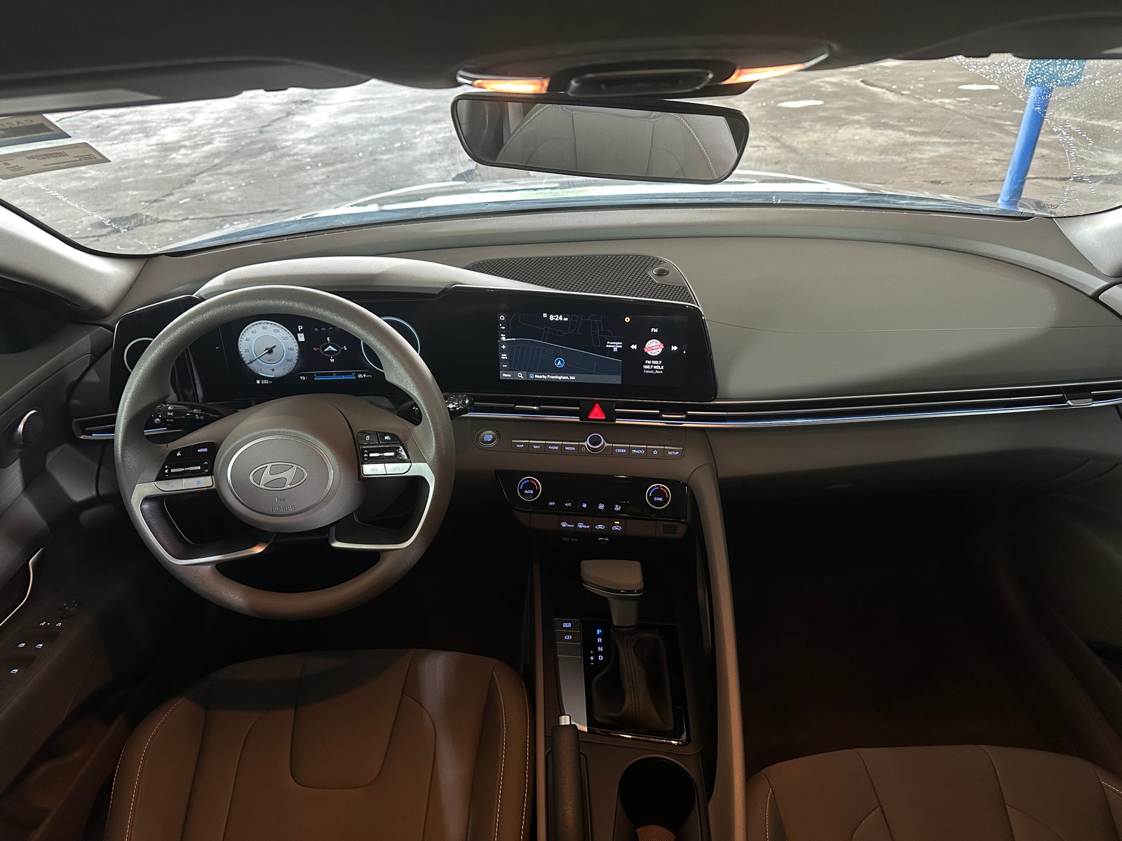 Thumbnail: 2024 Hyundai Elantra - 3