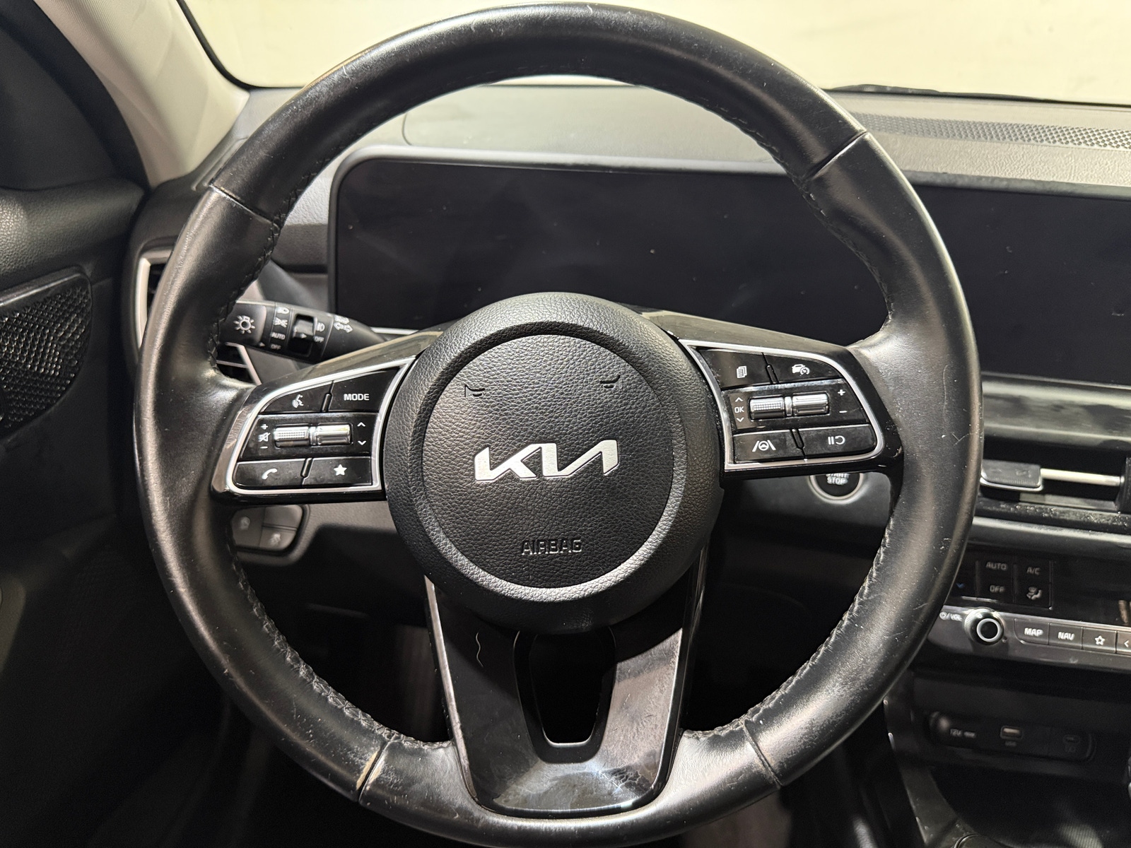 Thumbnail: 2024 Kia Seltos - 4