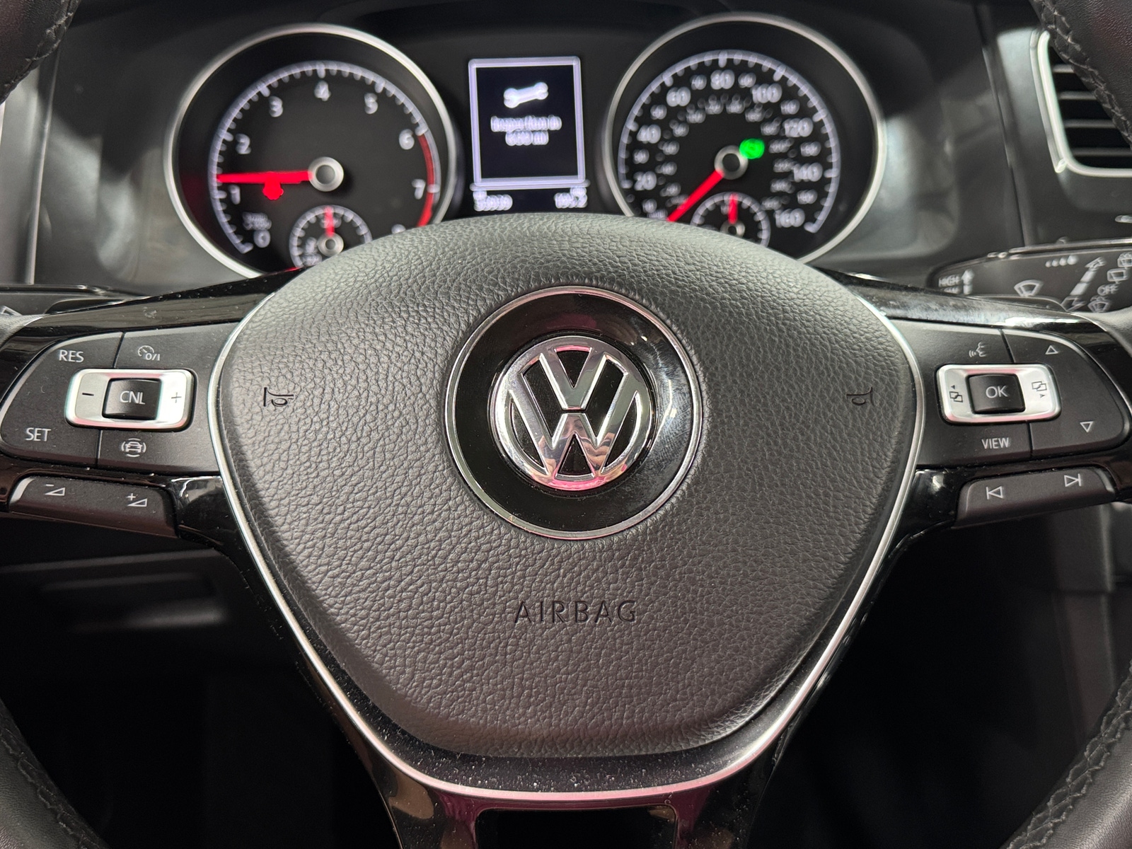 Thumbnail: 2021 Volkswagen Golf - 4