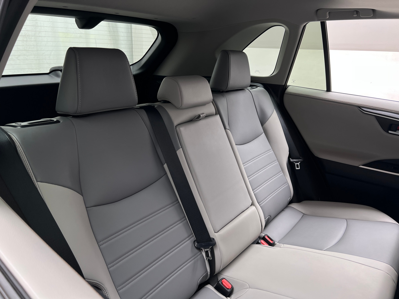 Thumbnail: 2021 Toyota RAV4 - 5