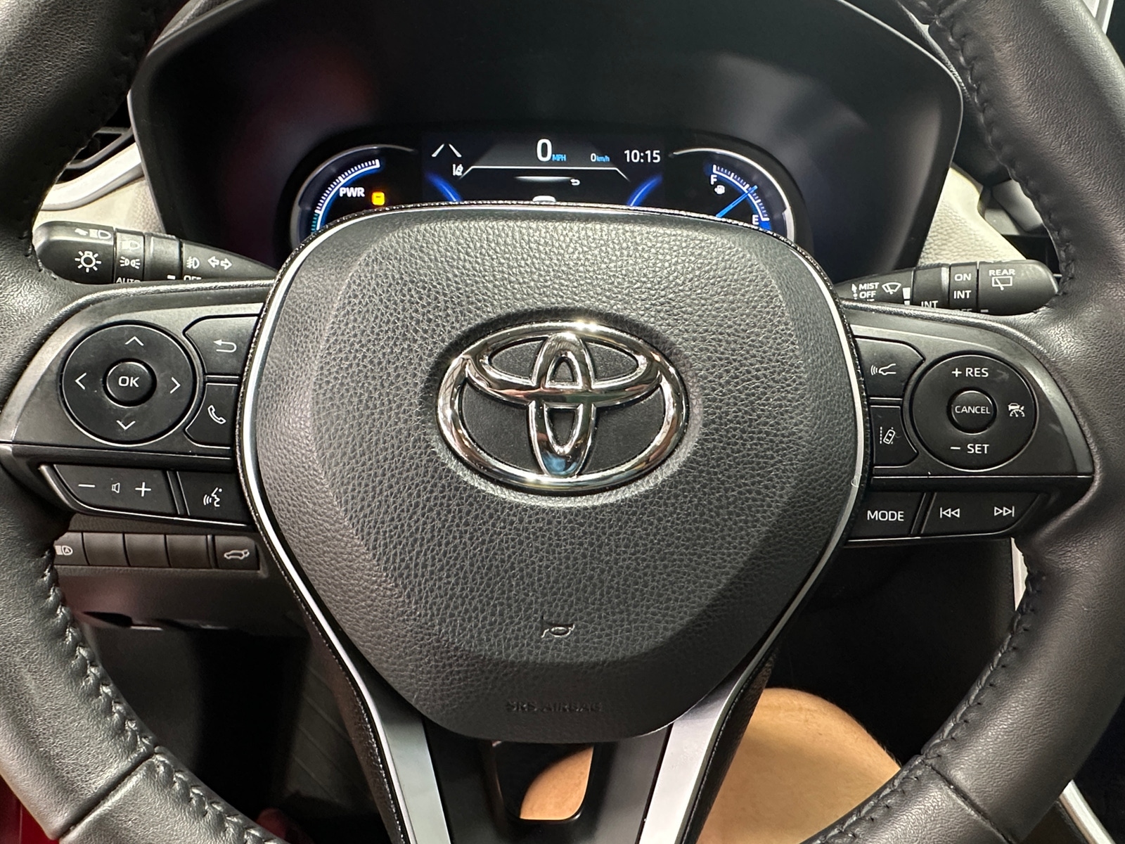 Thumbnail: 2021 Toyota RAV4 - 4