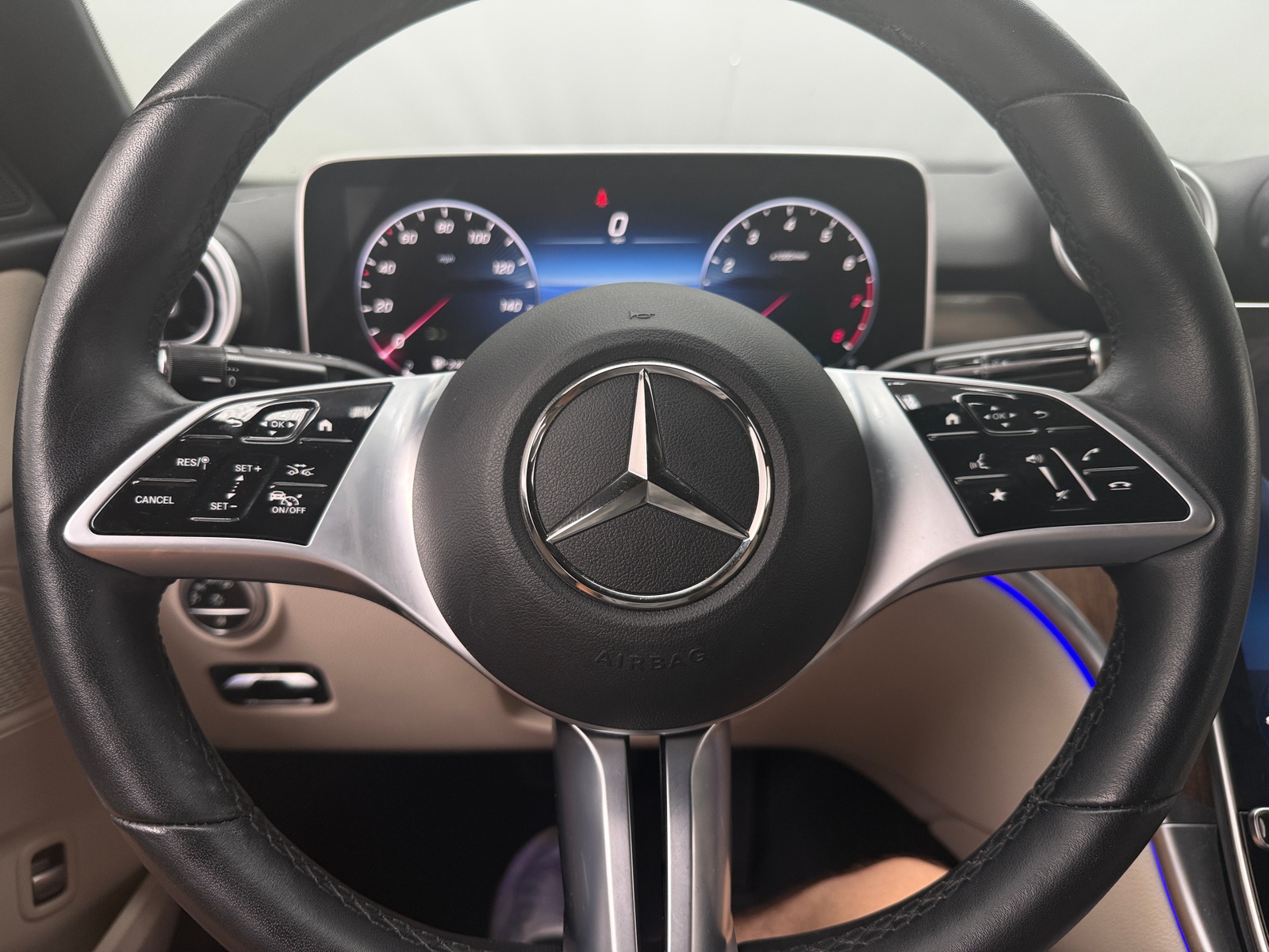 Thumbnail: 2023 Mercedes-Benz C-Class - 4