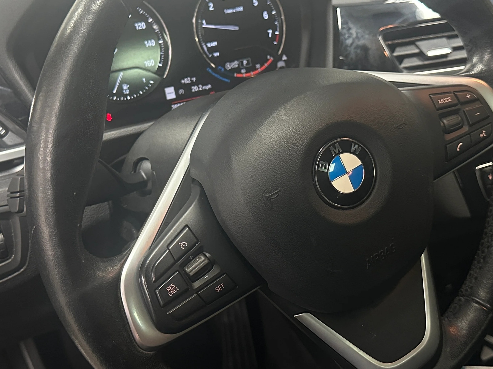 Thumbnail: 2019 BMW X1 - 4
