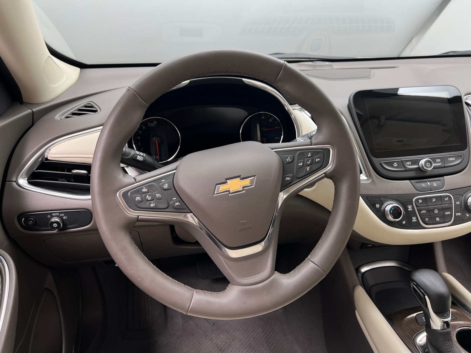 Thumbnail: 2024 Chevrolet Malibu - 4