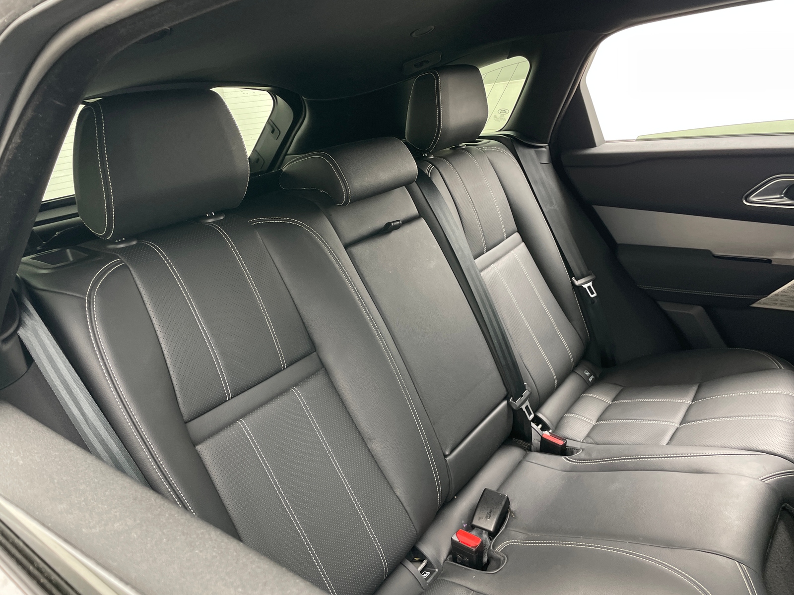 Thumbnail: 2022 Land Rover Range Rover Velar - 5