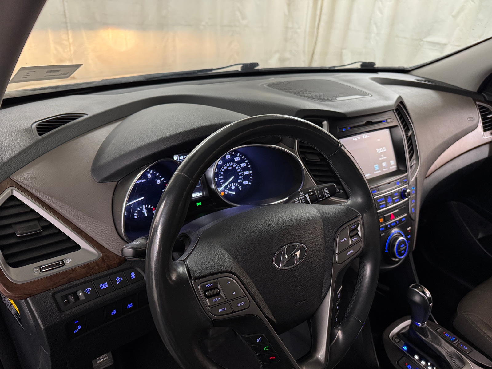Thumbnail: 2017 Hyundai Santa Fe - 2