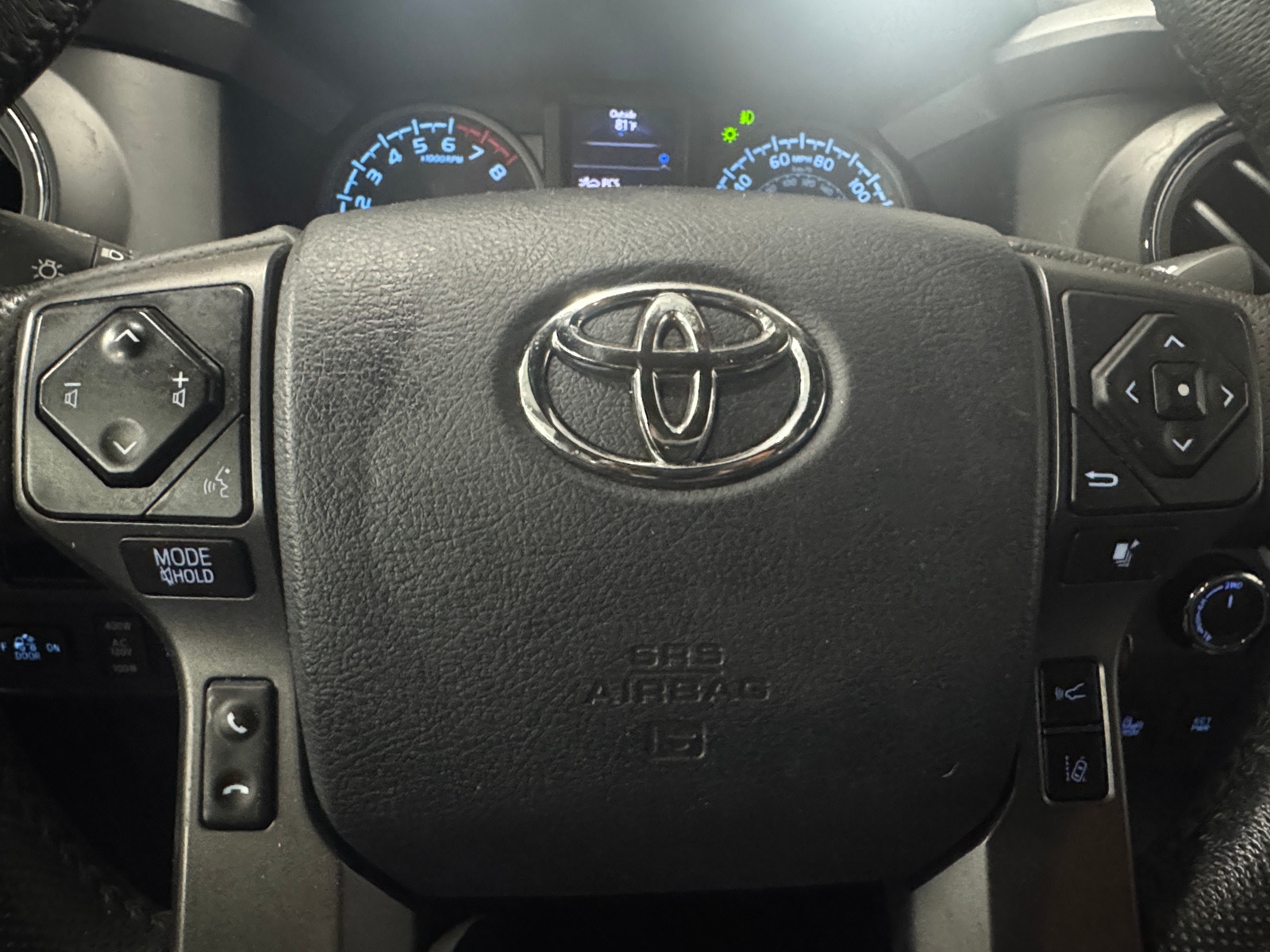 Thumbnail: 2019 Toyota Tacoma - 4