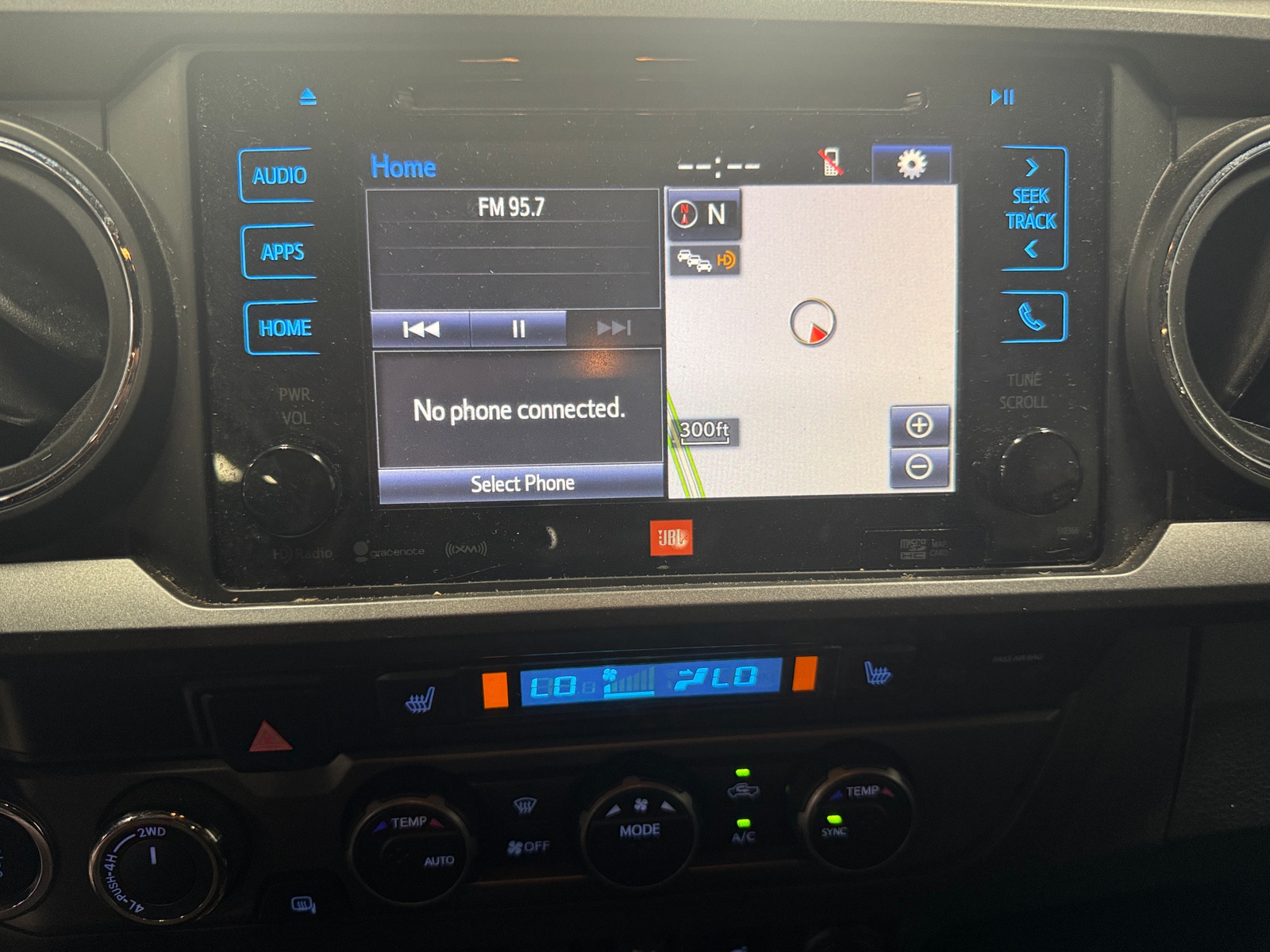 Thumbnail: 2019 Toyota Tacoma - 3