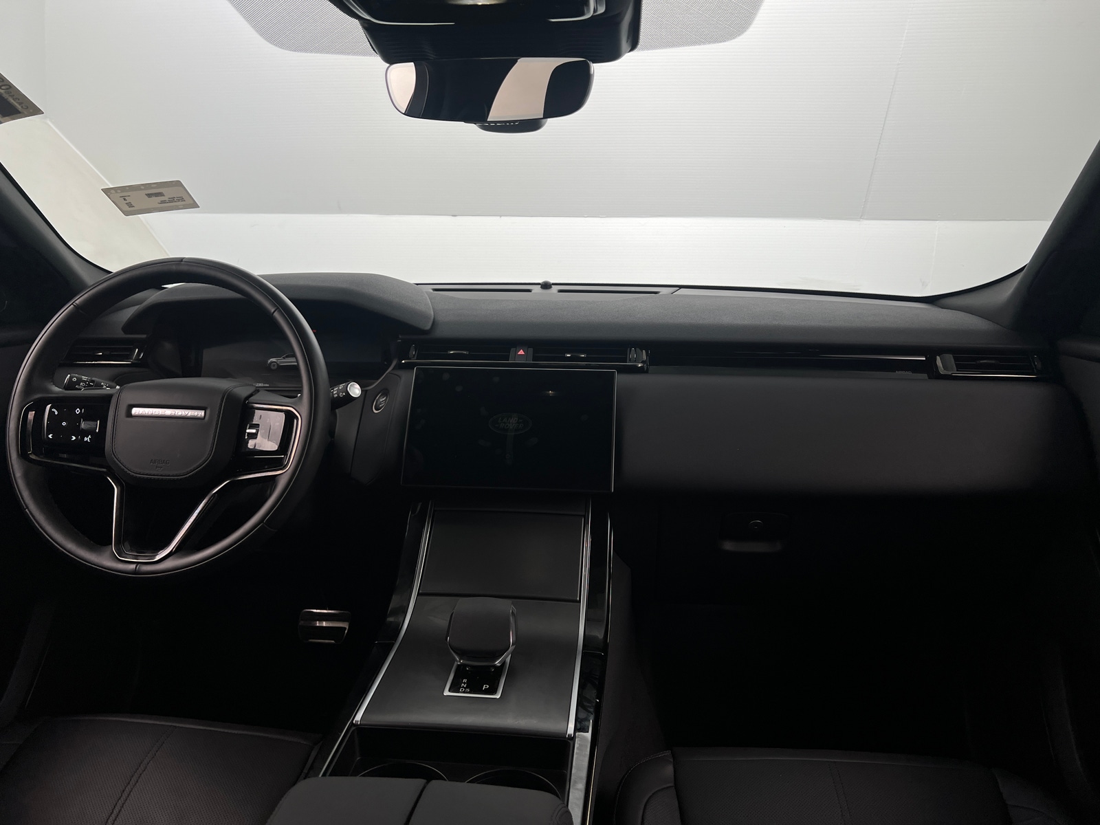 Thumbnail: 2025 Land Rover Range Rover Velar - 2