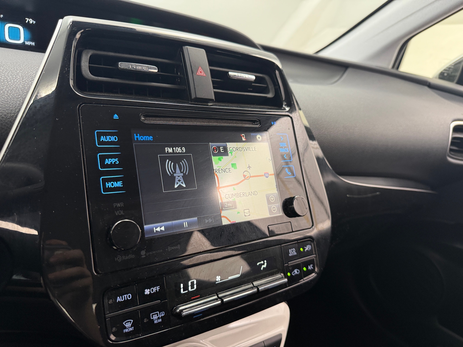 Thumbnail: 2017 Toyota Prius Prime - 4