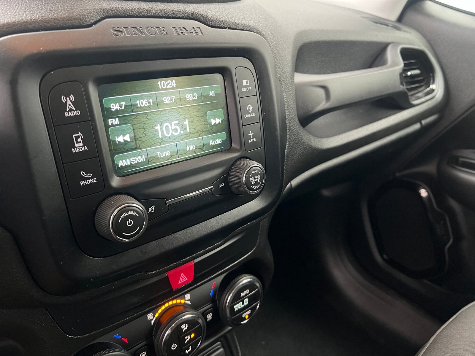 Thumbnail: 2016 Jeep Renegade - 4