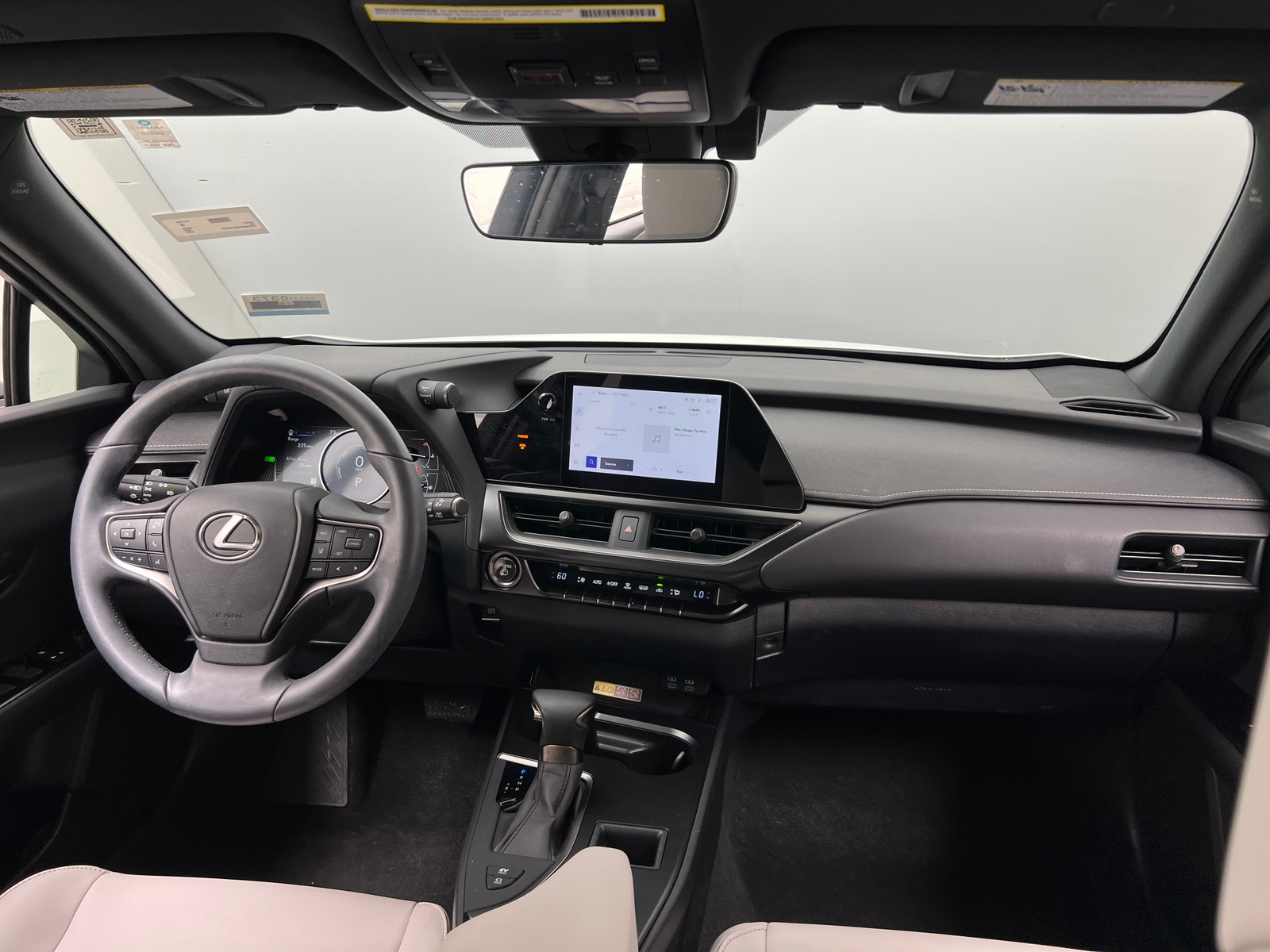 Thumbnail: 2024 Lexus UX - 2