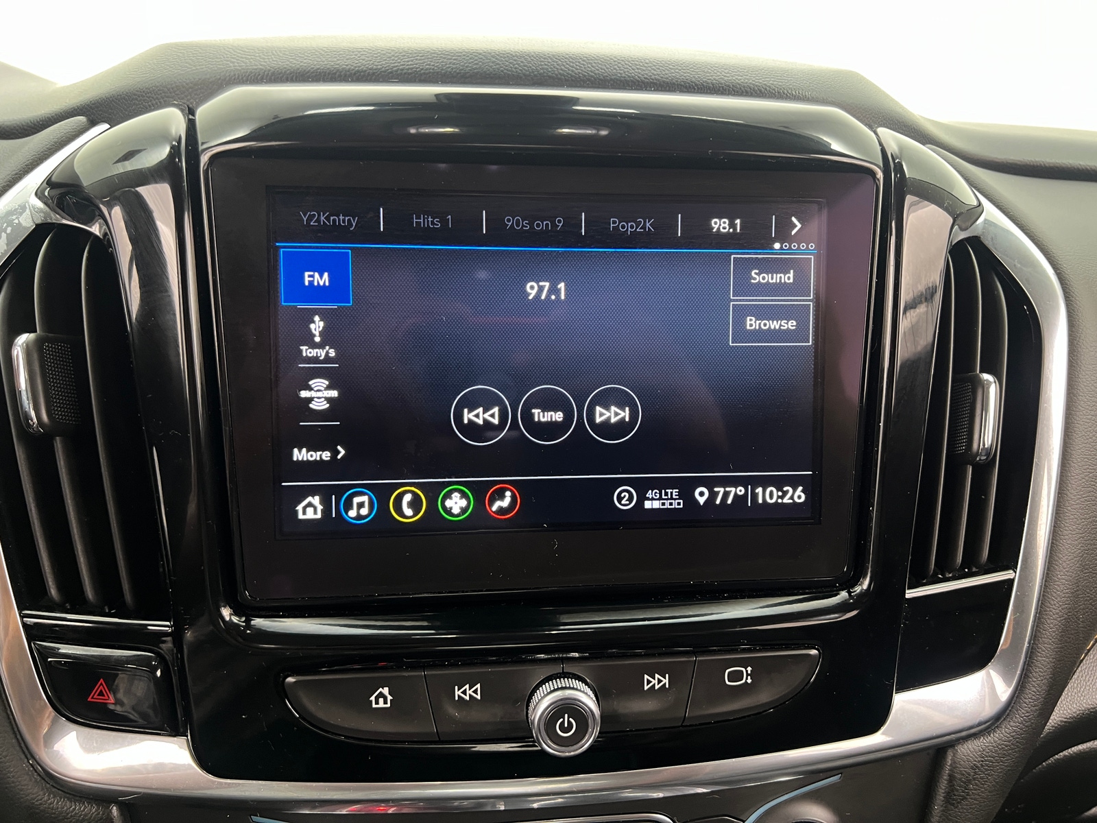 Thumbnail: 2020 Chevrolet Traverse - 4