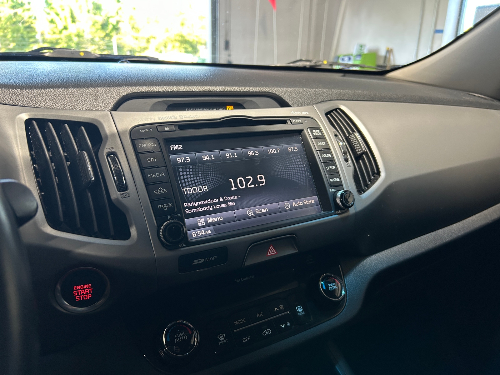 Thumbnail: 2016 Kia Sportage - 4