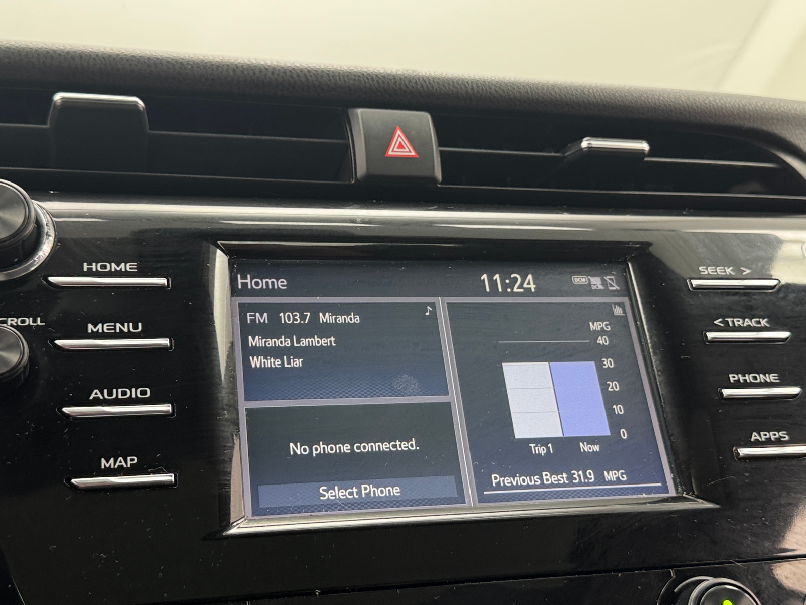 Thumbnail: 2019 Toyota Camry - 4