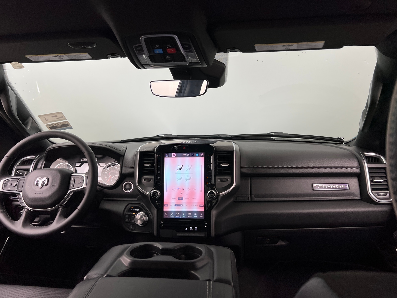 Thumbnail: 2025 RAM 1500 - 2