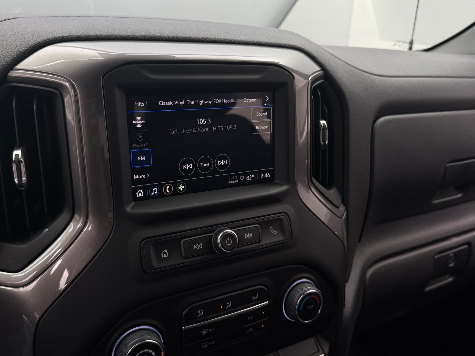 Thumbnail: 2025 Chevrolet Silverado 1500 - 4