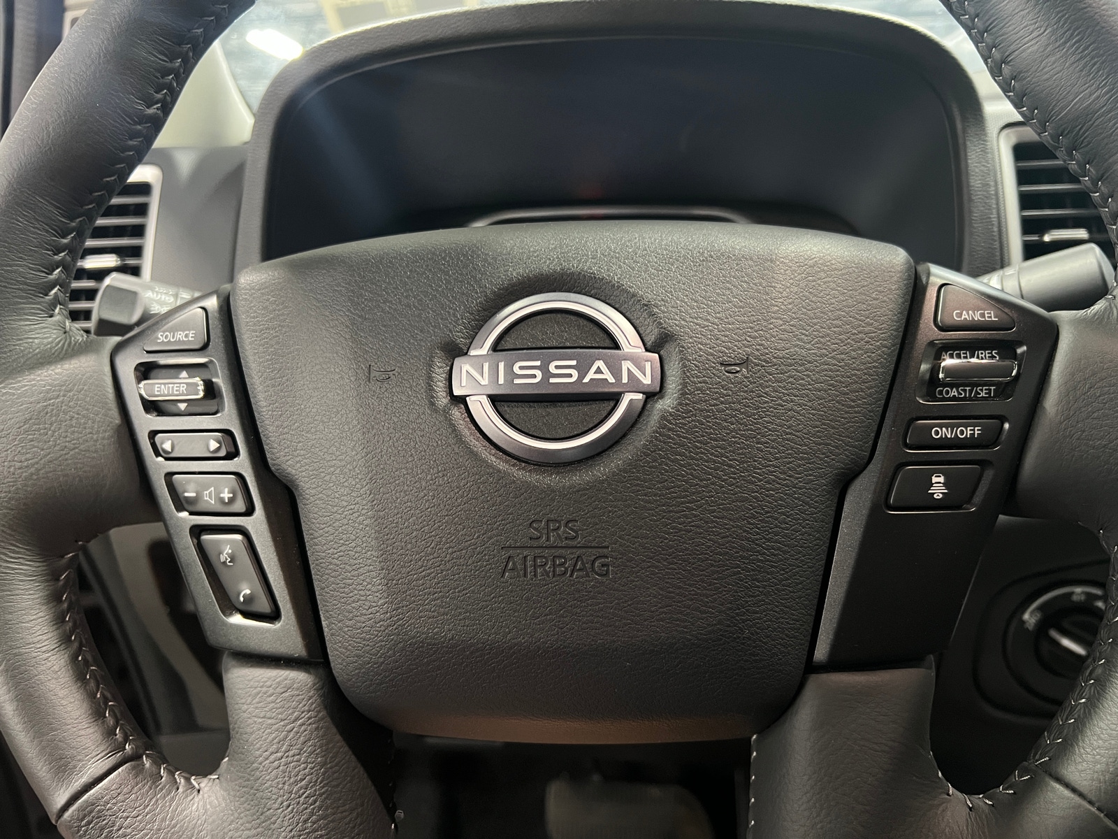 Thumbnail: 2023 Nissan Frontier - 5