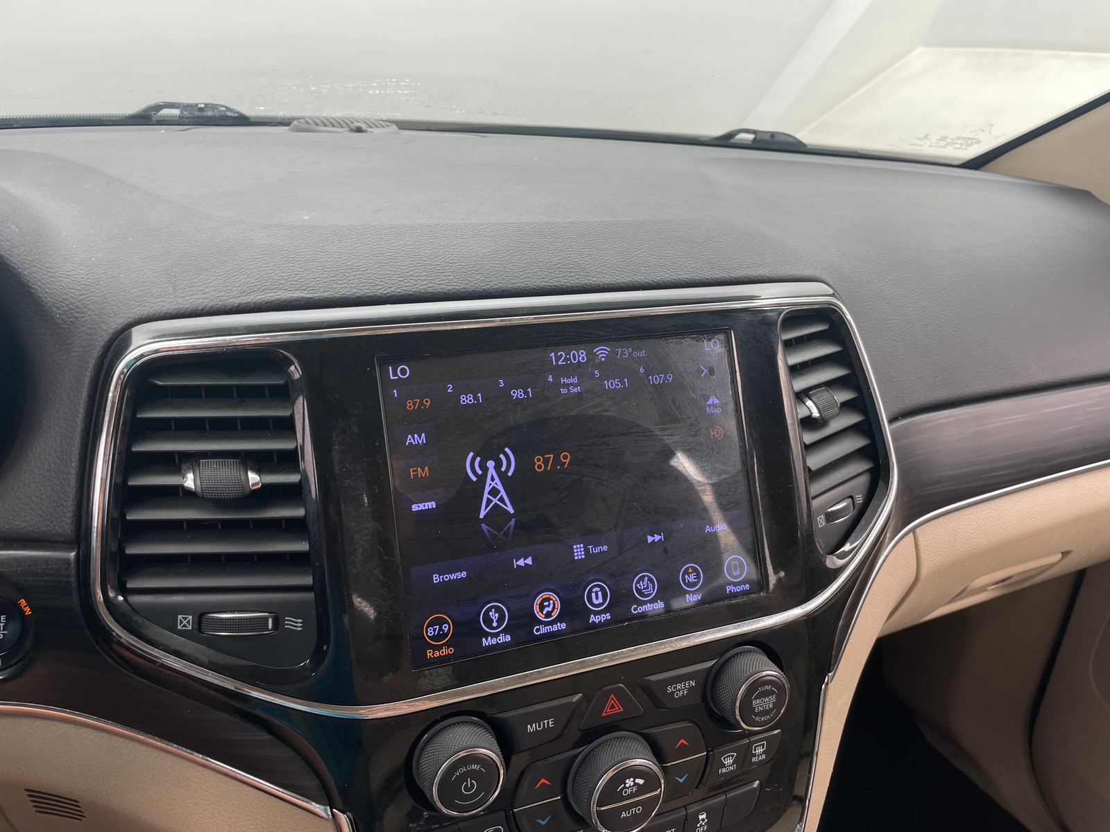 Thumbnail: 2019 Jeep Grand Cherokee - 3