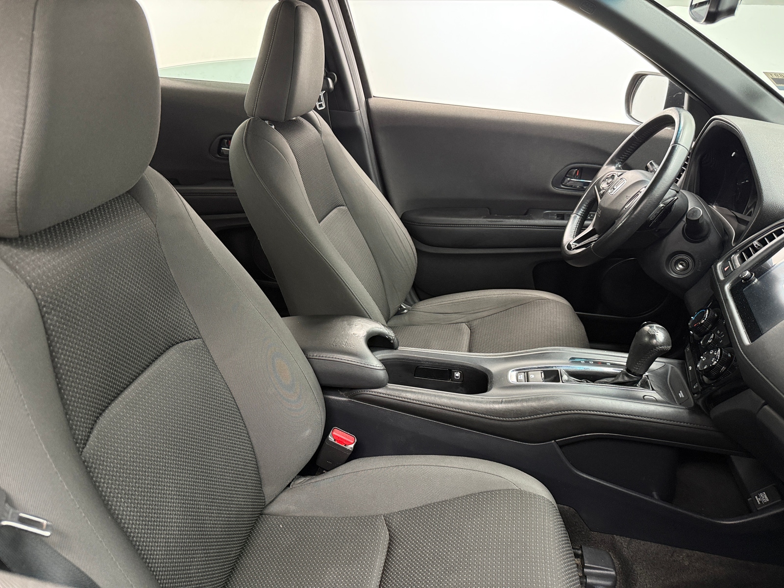 Thumbnail: 2019 Honda HR-V - 2