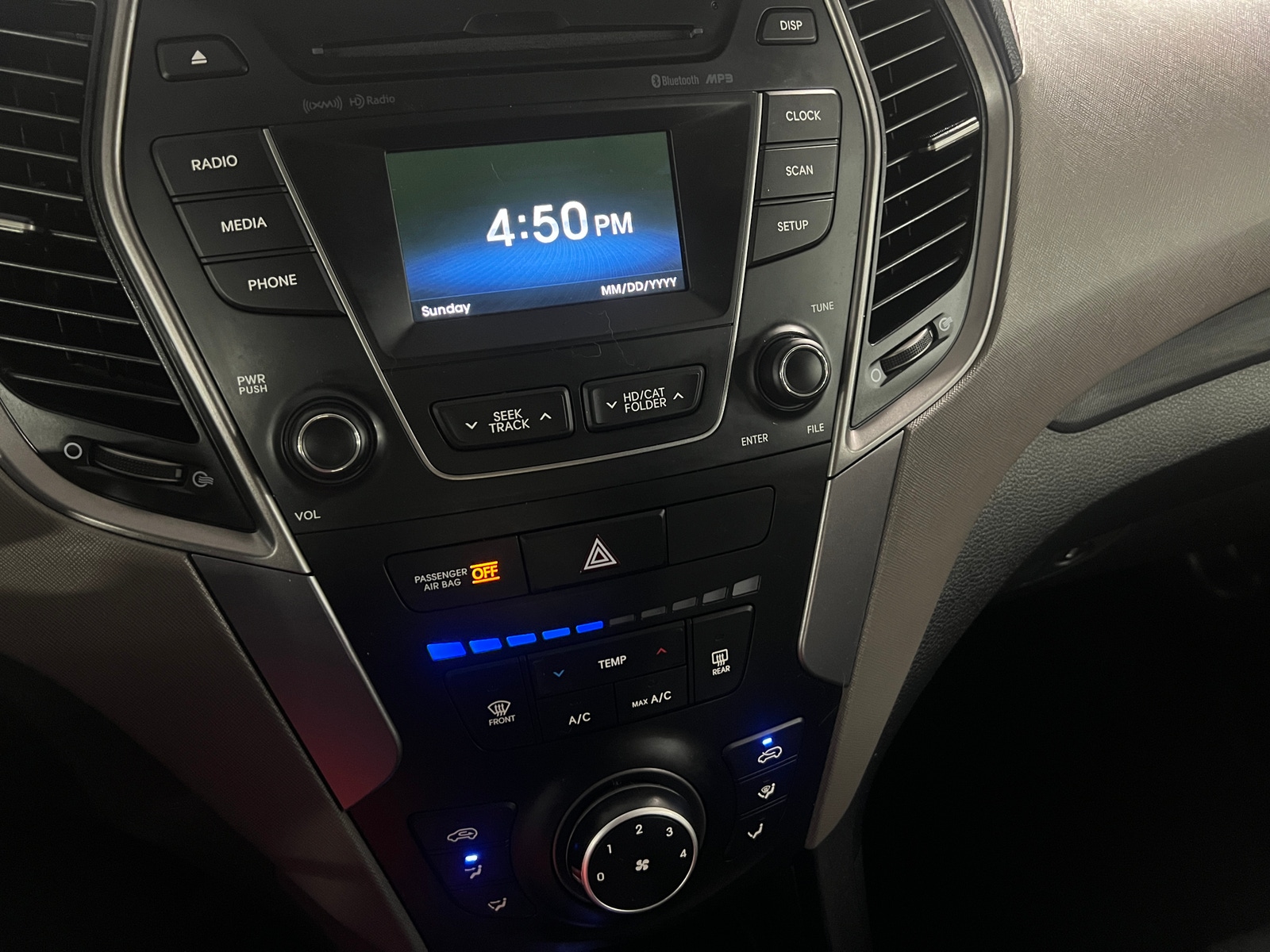 Thumbnail: 2016 Hyundai Santa Fe - 4