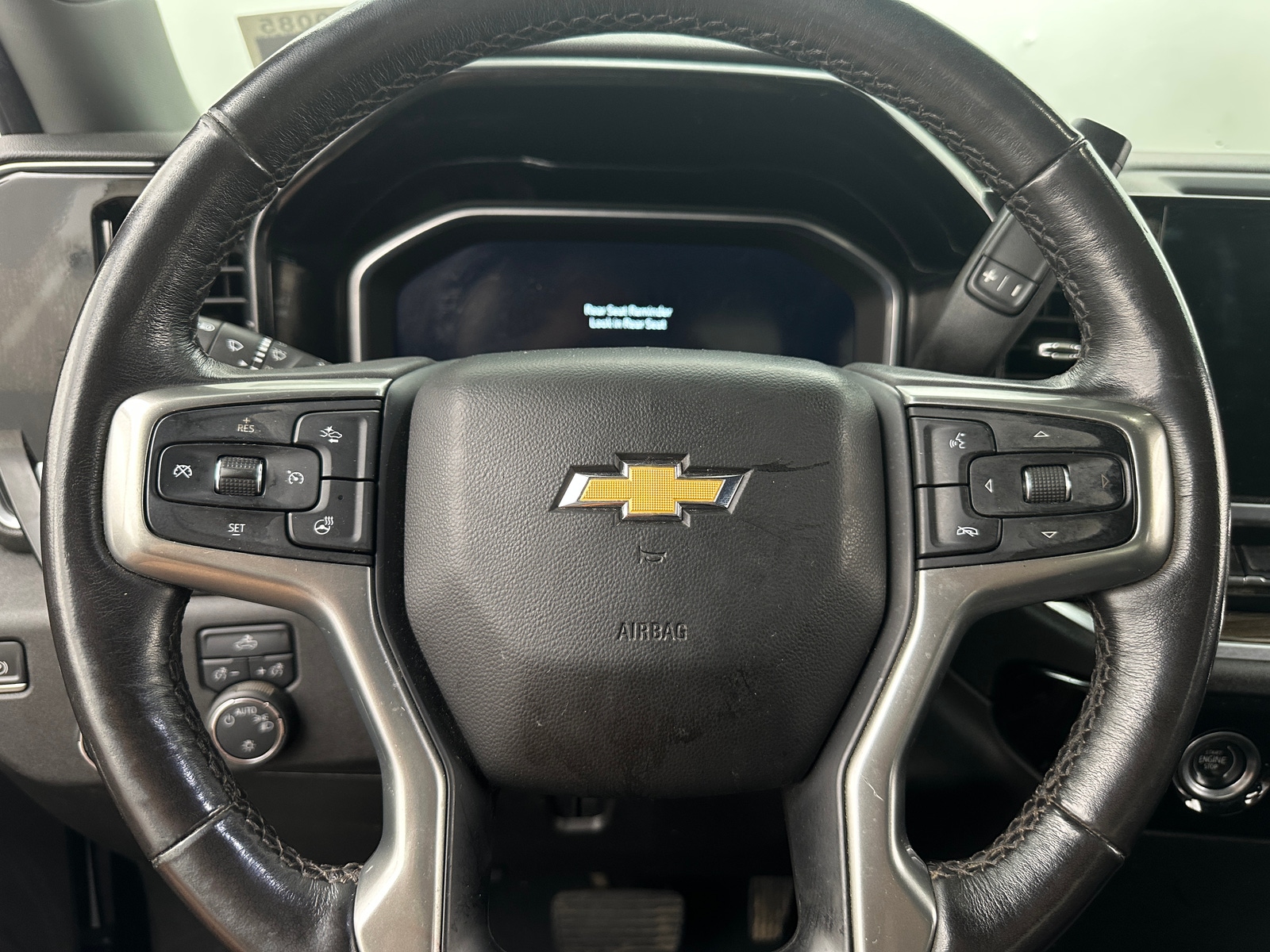 Thumbnail: 2022 Chevrolet Silverado 1500 - 5