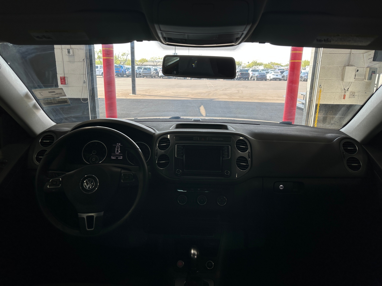 Thumbnail: 2017 Volkswagen Tiguan - 3
