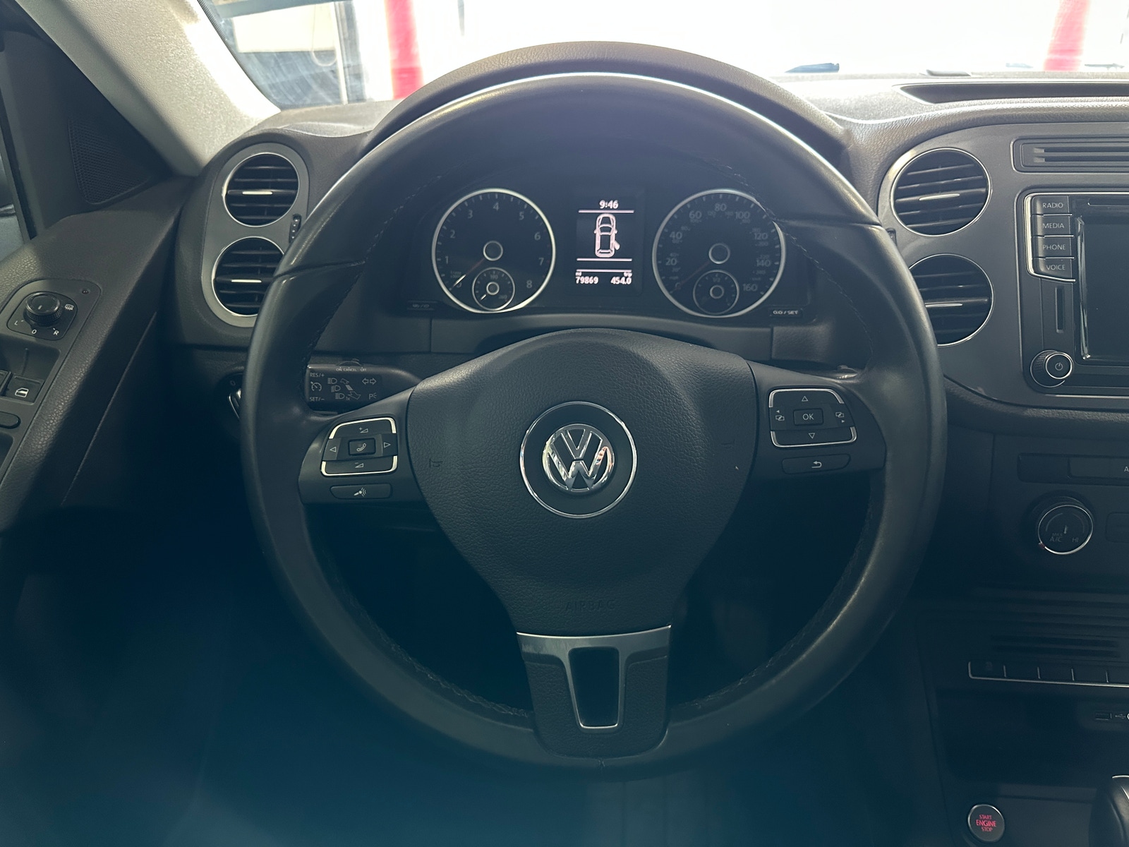 Thumbnail: 2017 Volkswagen Tiguan - 5