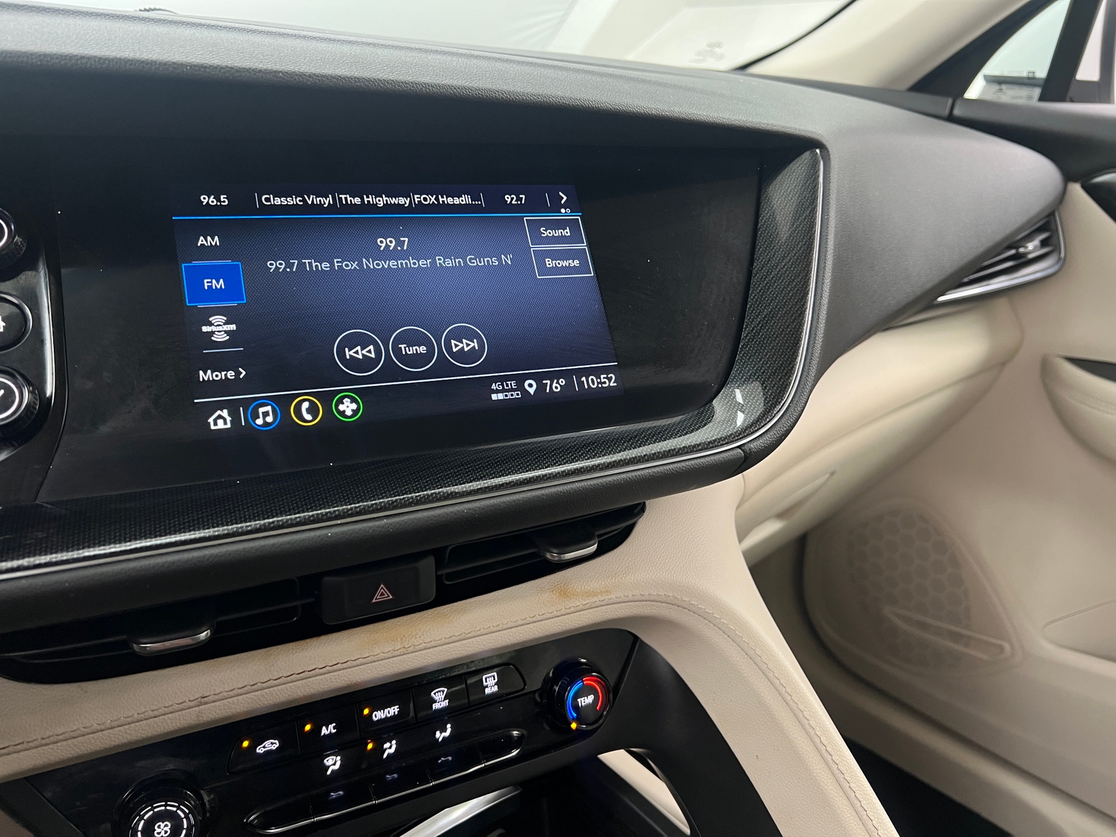 Thumbnail: 2023 Buick Envision - 4