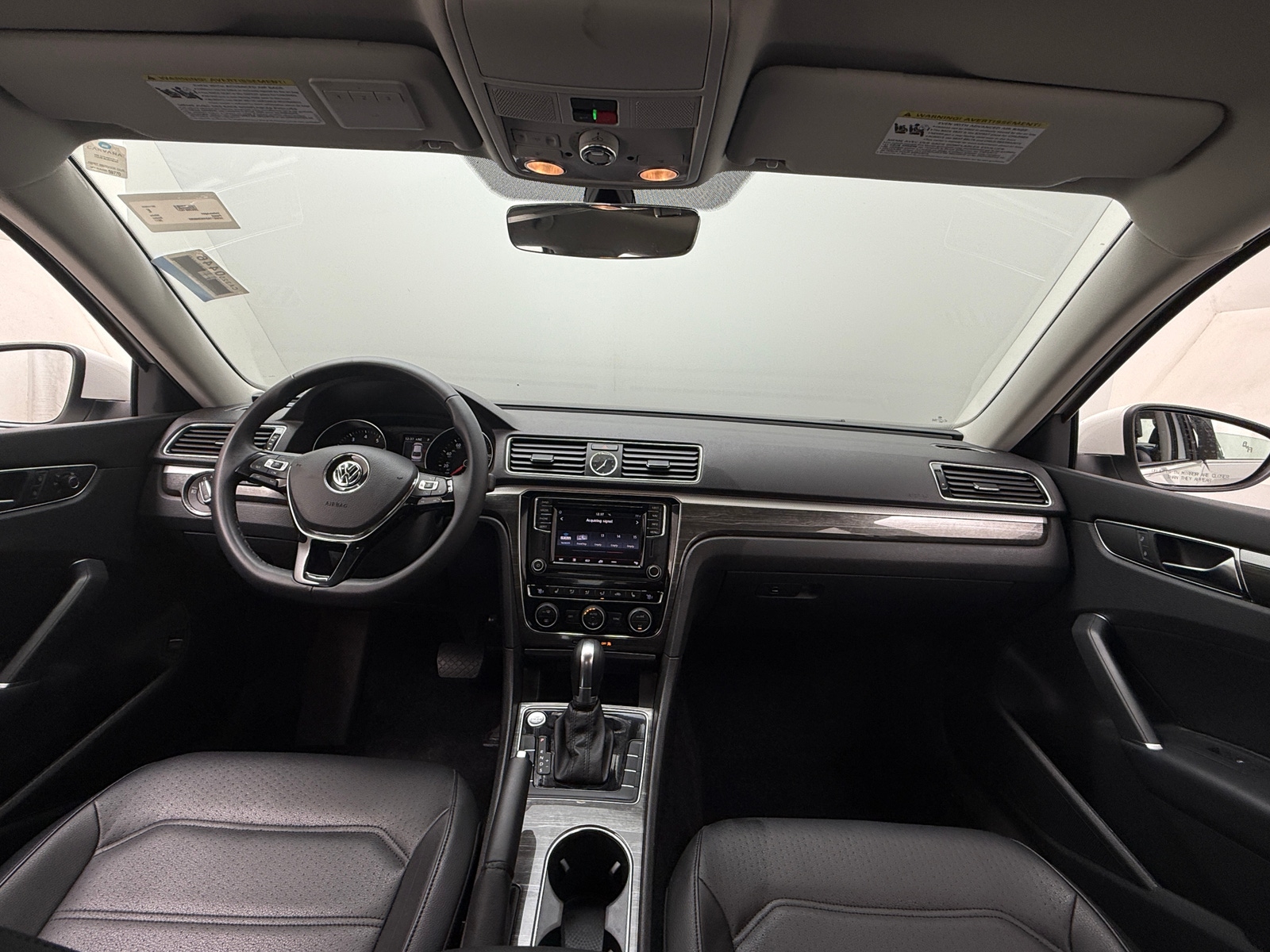 Thumbnail: 2017 Volkswagen Passat - 3