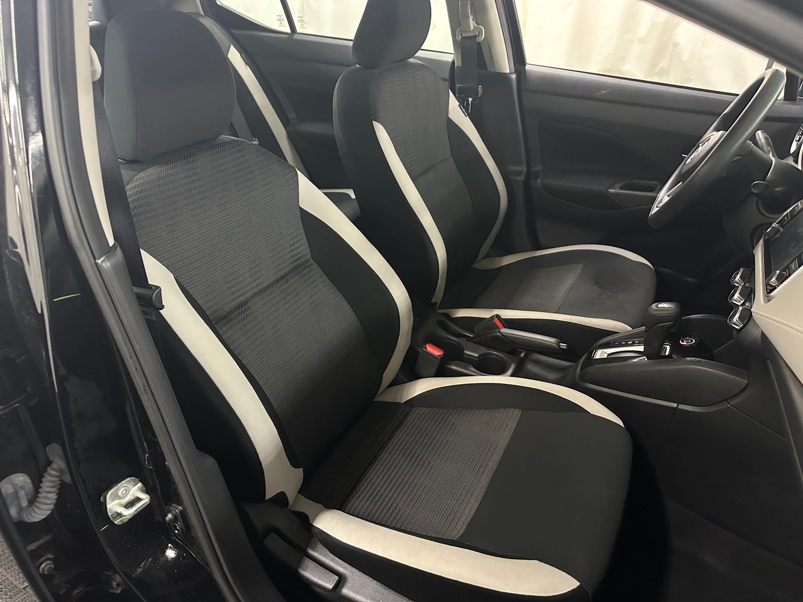 Thumbnail: 2022 Nissan Versa - 2