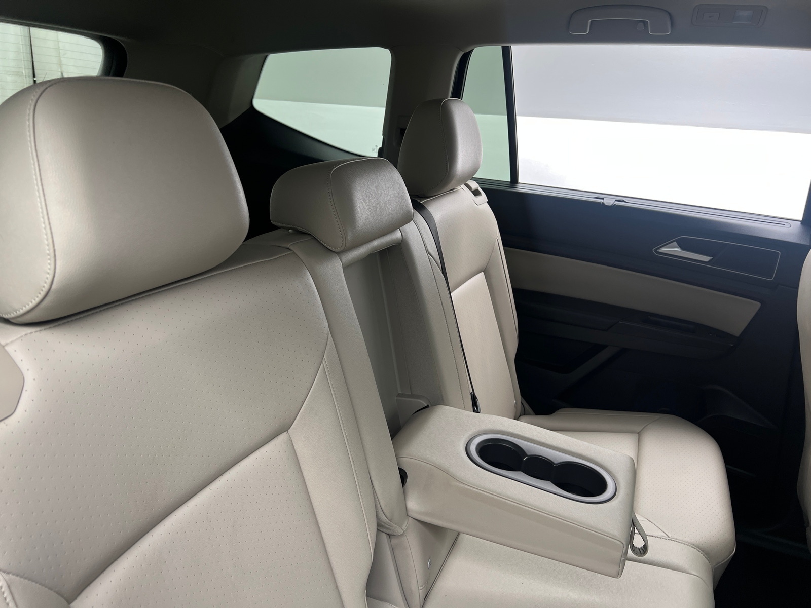 Thumbnail: 2018 Volkswagen Atlas - 5