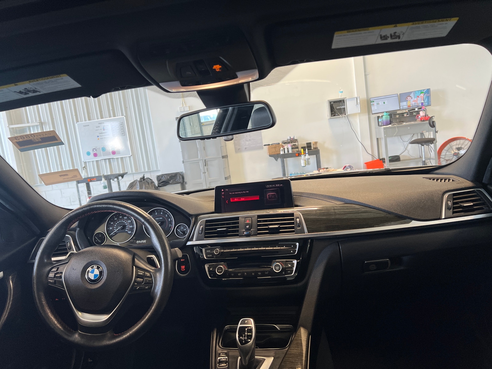 Thumbnail: 2018 BMW 3 Series - 2