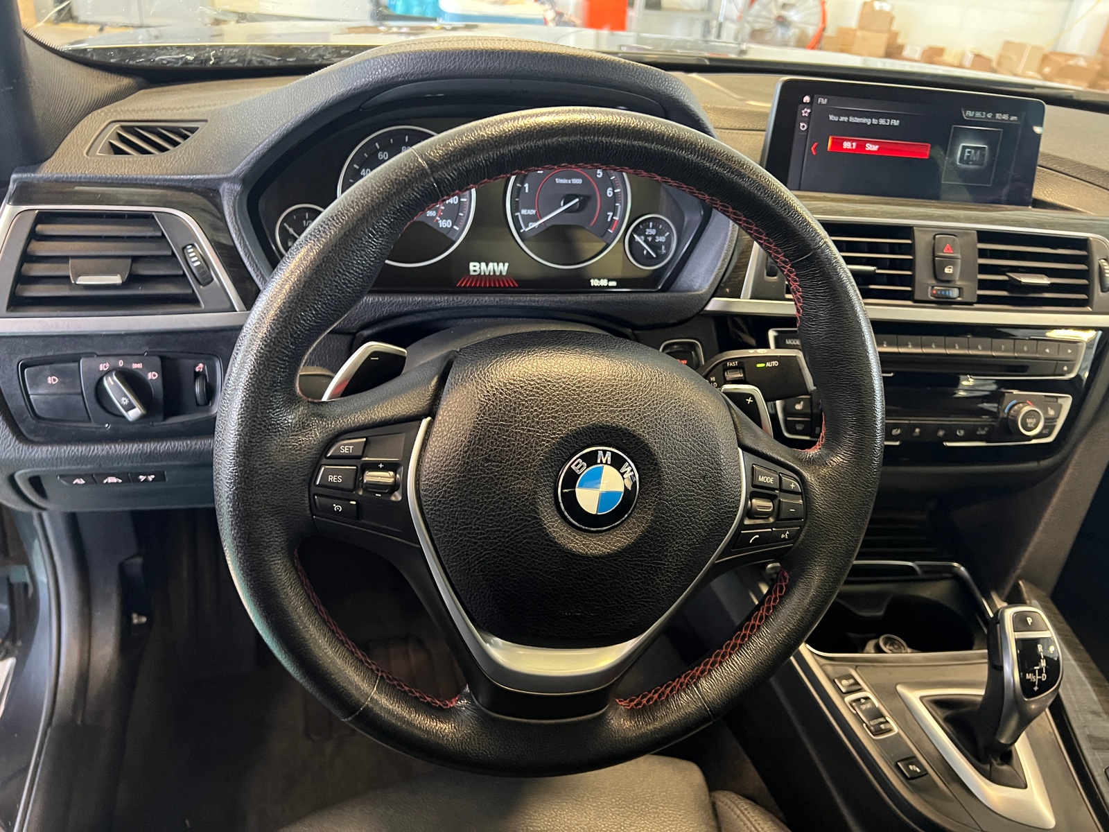 Thumbnail: 2018 BMW 3 Series - 4