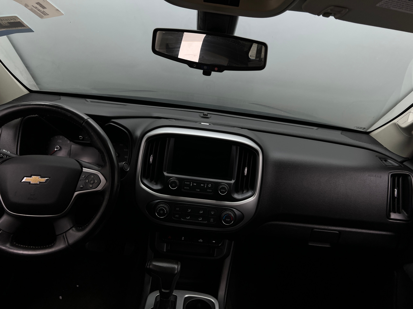 Thumbnail: 2017 Chevrolet Colorado - 3