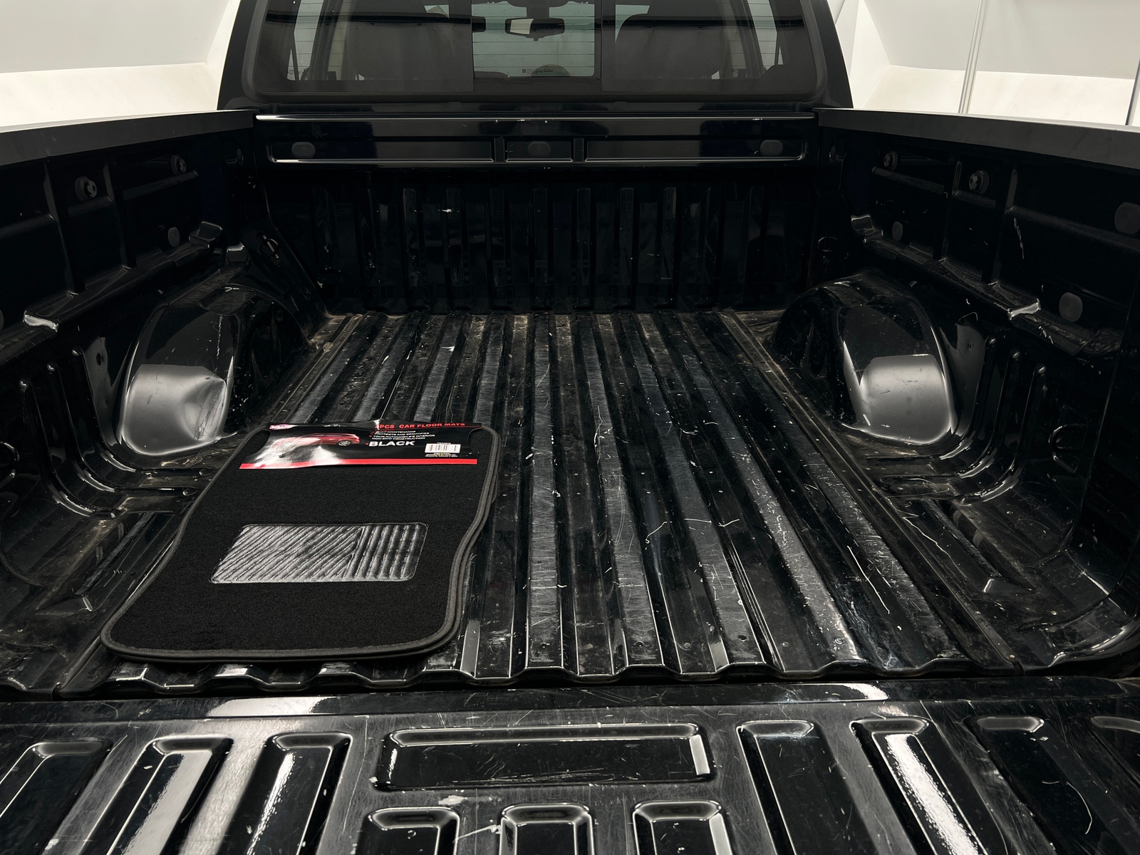 Thumbnail: 2017 Chevrolet Colorado - 7