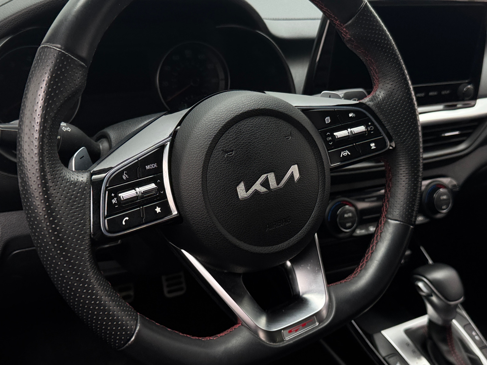 Thumbnail: 2023 Kia Forte - 5