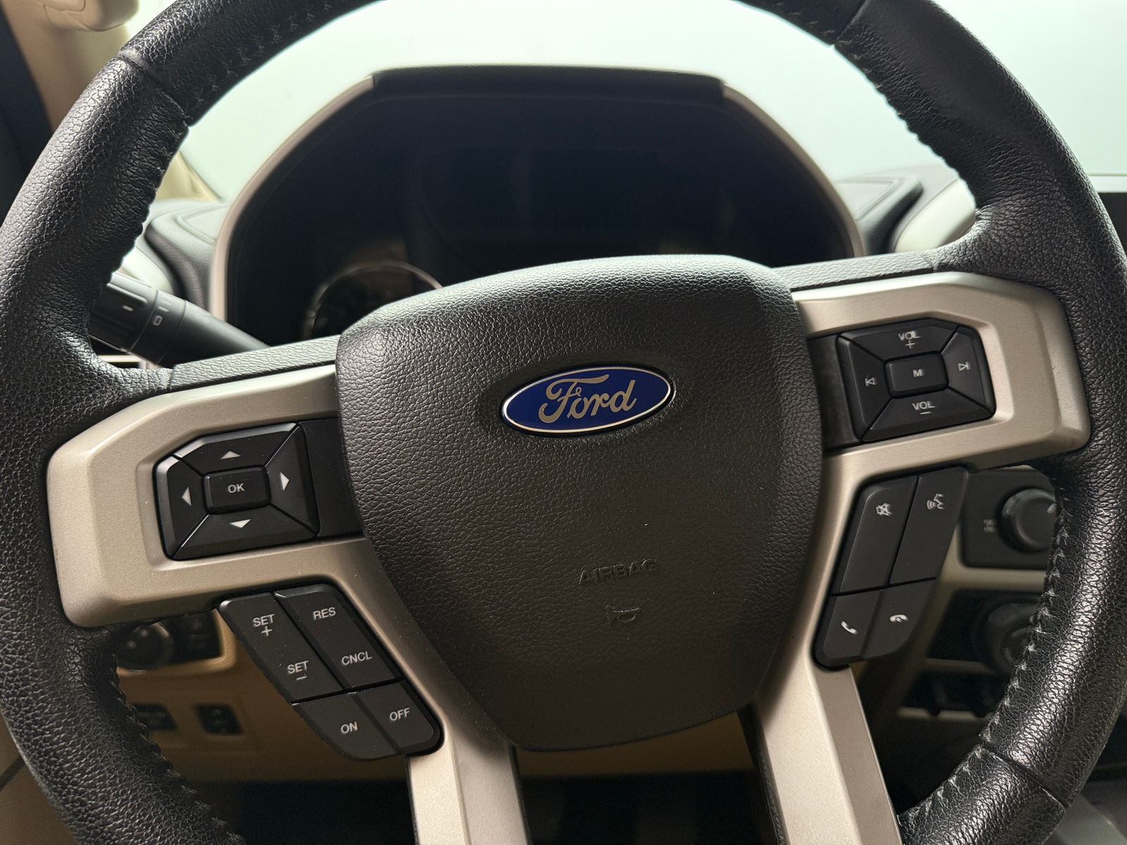Thumbnail: 2016 Ford Econoline - 4