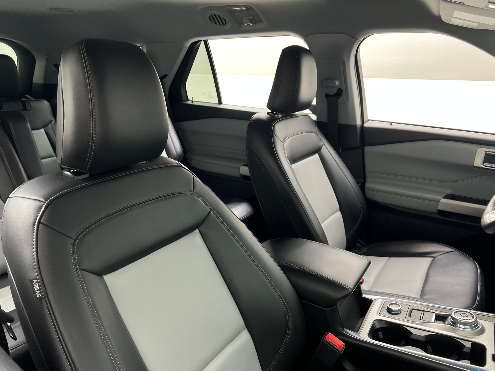 Thumbnail: 2022 Ford Explorer - 2