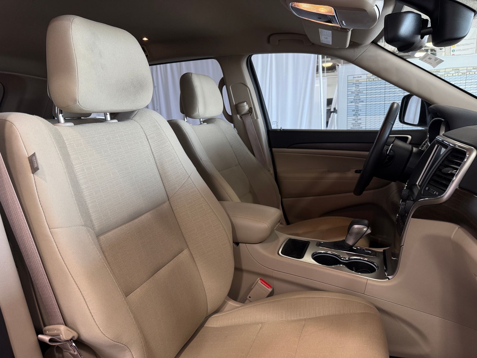 Thumbnail: 2016 Jeep Grand Cherokee - 2