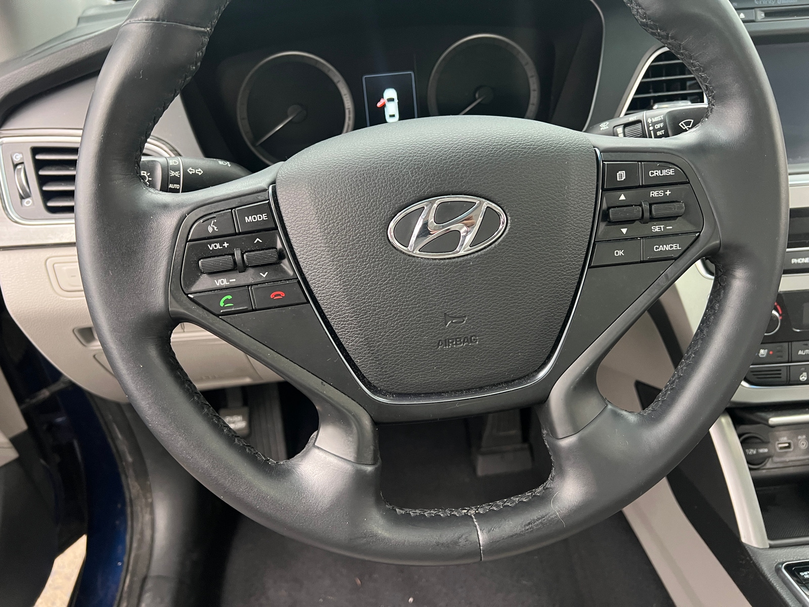 Thumbnail: 2015 Hyundai Sonata - 4