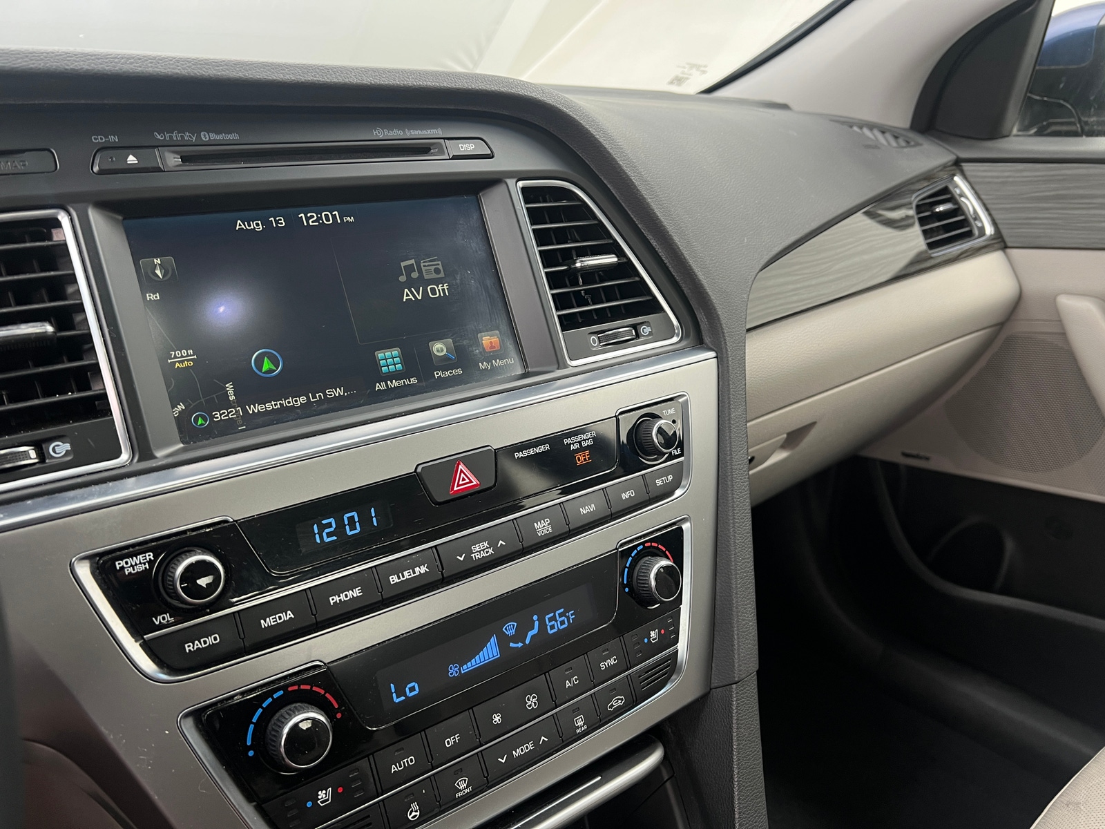 Thumbnail: 2015 Hyundai Sonata - 3