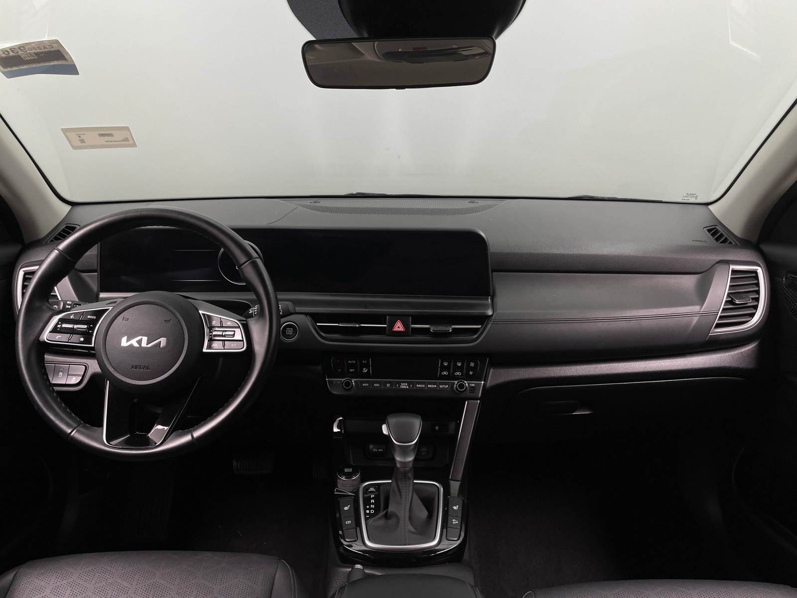 Thumbnail: 2024 Kia Seltos - 2