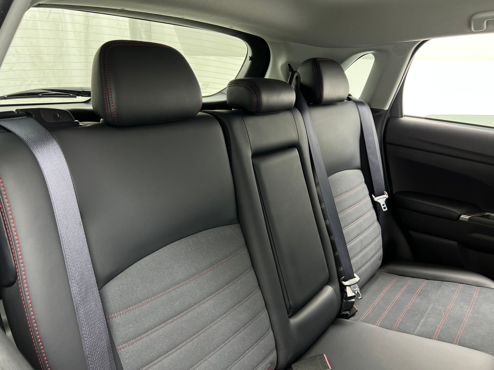 Thumbnail: 2024 Mitsubishi Outlander Sport - 6