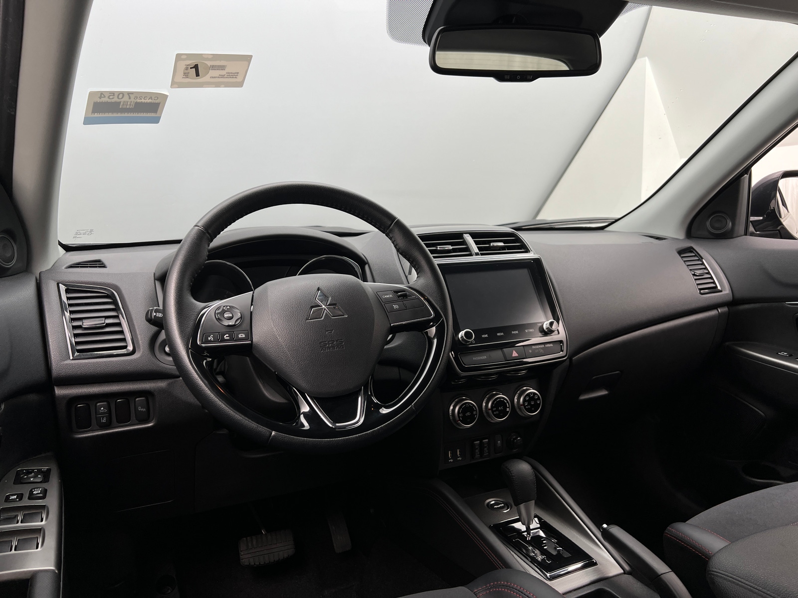 Thumbnail: 2024 Mitsubishi Outlander Sport - 3